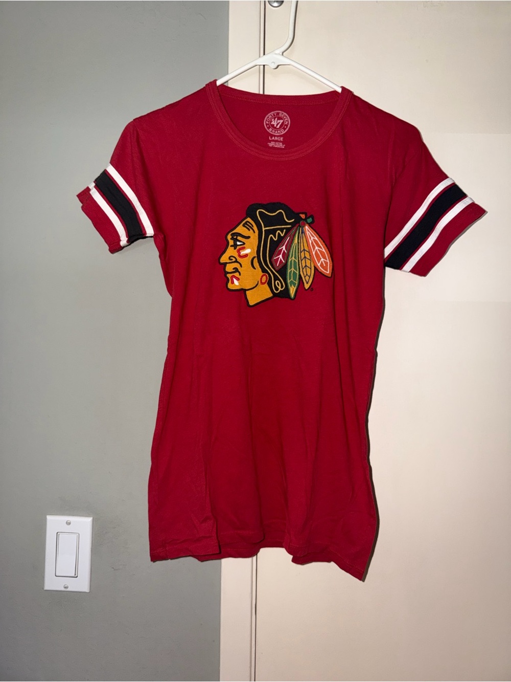 '47 Red Chicago Blackhawks Logo Ringer Tee